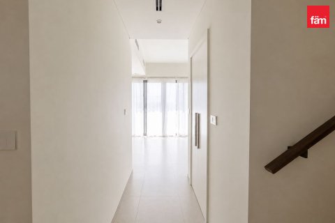 3 bedrooms Villa in Dubai, UAE No. 200338 14