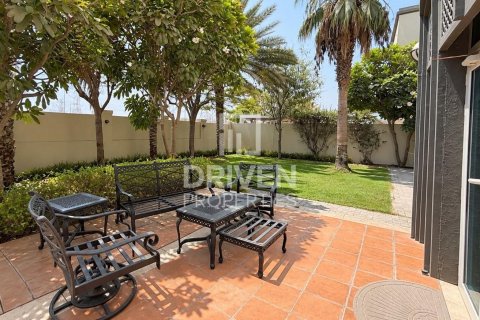 Villa de 3 dormitorios en Jumeirah Park, UAE No. 221511 28