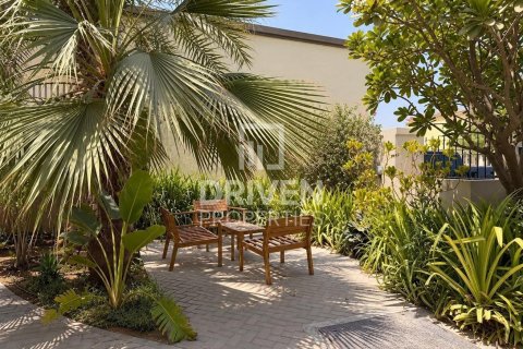 Villa de 3 dormitorios en Jumeirah Park, UAE No. 221511 26