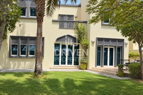 Villa de 3 dormitorios en Jumeirah Park, UAE No. 221511 23
