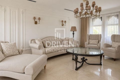 Villa de 3 dormitorios en Jumeirah Park, UAE No. 221511