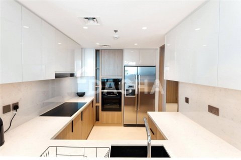 Apartment de 3 dormitorios en Burj Vista, UAE No. 162055 7