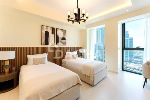 Apartment de 3 dormitorios en Burj Vista, UAE No. 162055 3