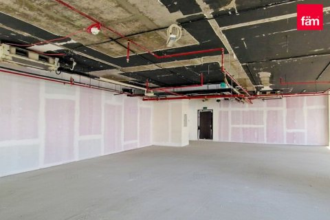 157.1m² Office in Dubai, UAE No. 215963