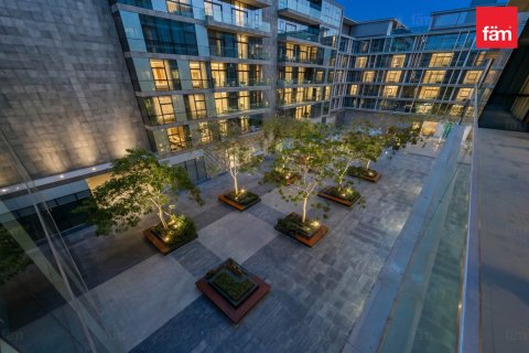2 bedrooms Apartment in City Walk, UAE No. 165540 4