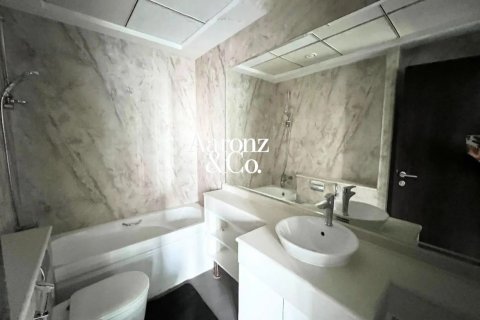 Apartment de 2 dormitorios en Dubai Marina, UAE No. 220136 20