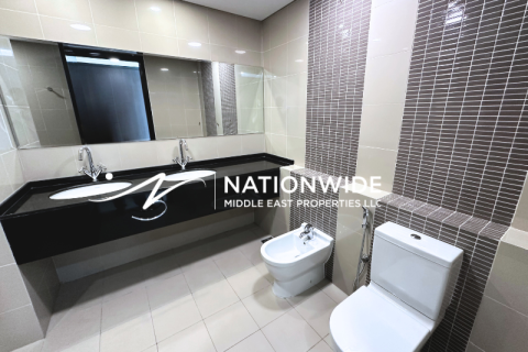 2 bedrooms Apartment in Abu Dhabi, UAE No. 135092 7