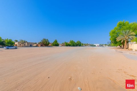 930.3m² Land in Al Wasl, UAE No. 135764 11