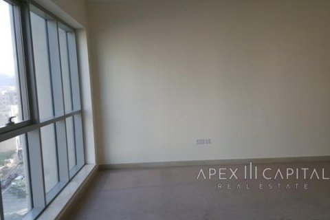Apartment de 2 dormitorios en Boulevard Central Towers, UAE No. 5691 9