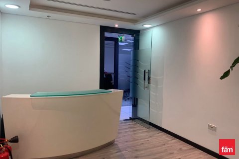 106.1m² Office in Dubai, UAE No. 216405