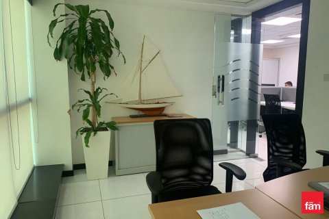 106.1m² Office in Dubai, UAE No. 216405 11