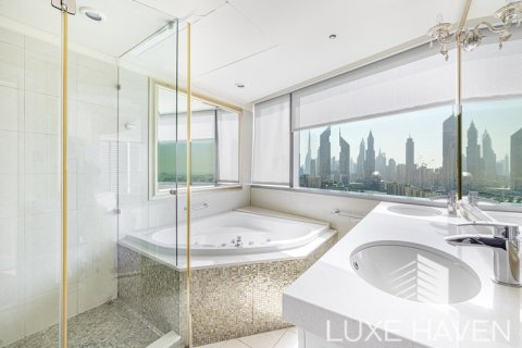 3 bedrooms Duplex in World Trade Centre Residence, UAE No. 8589 16