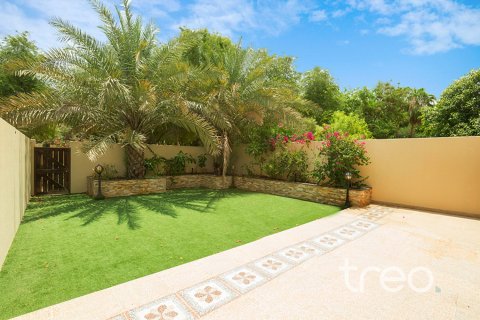 3 bedrooms Villa in Arabian Ranches, UAE No. 220858 6