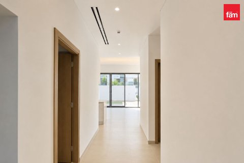 4 bedrooms Townhouse in Dubai, UAE No. 203175 3
