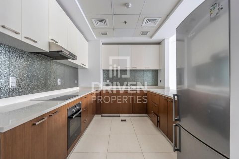 Apartment de 2 dormitorios en Umm Al Sheif, UAE No. 202555 13