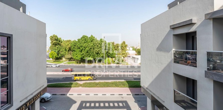 Apartment de 2 dormitorios en Umm Al Sheif, UAE No. 202555