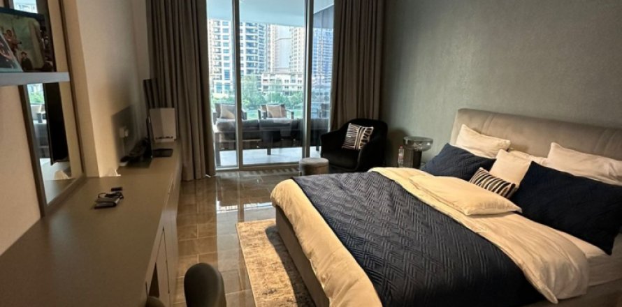 3 bedrooms Apartment in Dubai, UAE No. 17265