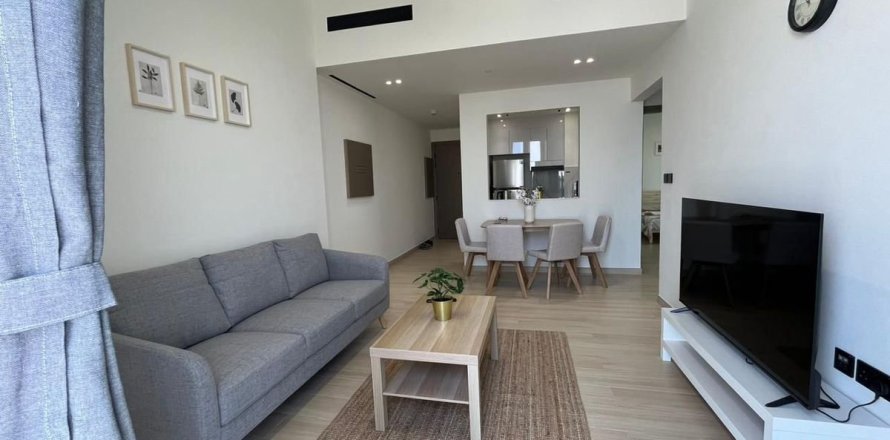 2 bedrooms Apartment in Dubai, UAE No. 166672