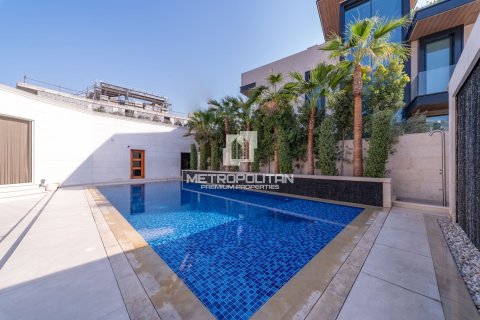 Вилла с 7 спальнями в Pearl Jumeirah, ОАЭ №127991 30