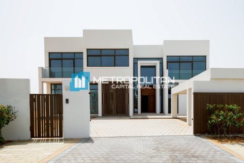 6 bedrooms Villa in Abu Dhabi, UAE No. 146708