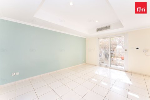 Villa de 2 chambres à Dubai, UAE No. 135912