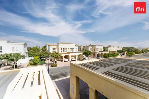 Villa de 2 dormitorios en Dubai, UAE No. 135912 18