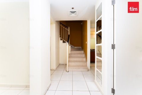 Villa de 2 dormitorios en Dubai, UAE No. 135912 9