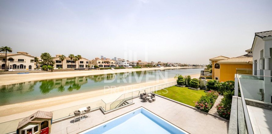 Villa de 6 chambres à Signature Villas, UAE No. 217574