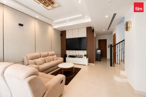 Townhouse de 2 dormitorios en Dubai, UAE No. 205030 3