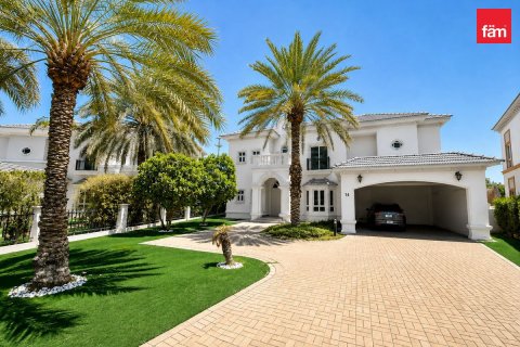 Вилла с 4 спальнями в Jumeirah Islands, ОАЭ №163713