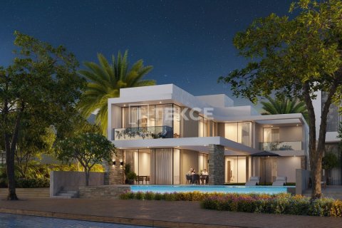 6 bedrooms Villa in Umm Al Quwain, UAE No. 29882 3