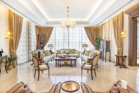 8 غرفة نوم  فيلا في Emirates Hills, الإمارات العربية المتحدة رقم 13114 13