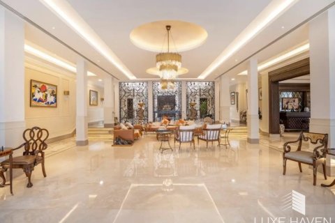 8 غرفة نوم  فيلا في Emirates Hills, الإمارات العربية المتحدة رقم 13114 6