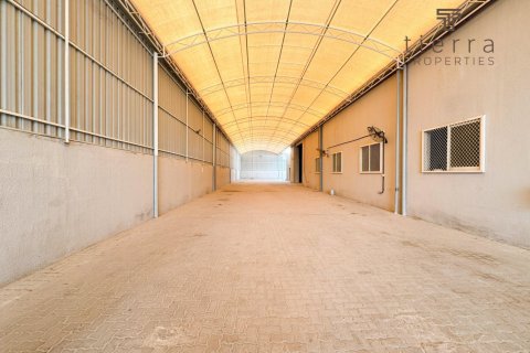 1858m² Warehouse in Al Quoz, UAE No. 38889 20