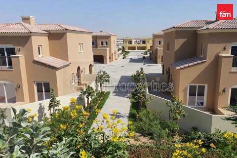 2 bedrooms Townhouse in Dubai, UAE No. 219011 14