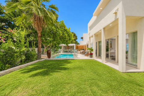 4 bedrooms Villa in Dubai, UAE No. 217180 16