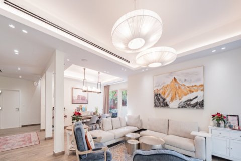 4 bedrooms Villa in Dubai, UAE No. 217180 5