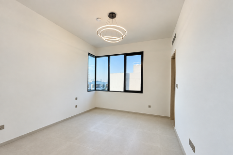 Villa de 5 dormitorios en Jebel Ali, UAE No. 215390 3