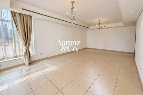 Apartment de 2 dormitorios en Jumeirah Lake Towers, UAE No. 222043 8