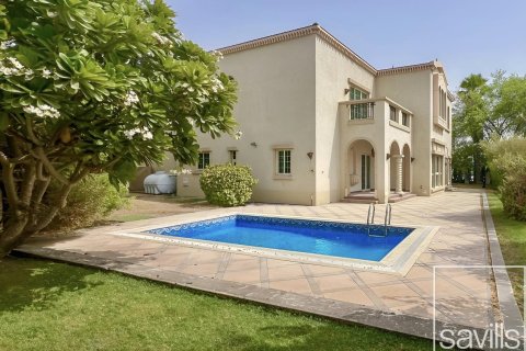 Villa de 4 chambres à Jumeirah Islands, UAE No. 203758