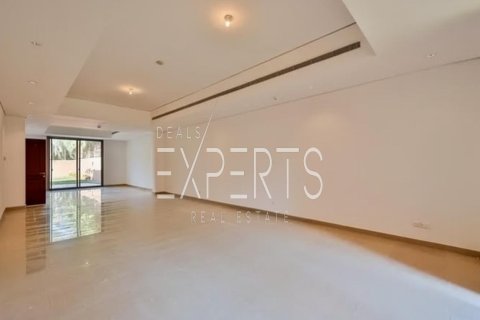 Villa de 5 dormitorios en Abu Dhabi, UAE No. 224211 3