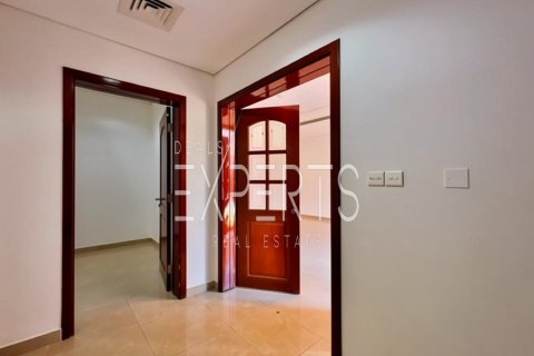 Villa de 5 dormitorios en Abu Dhabi, UAE No. 224211 9