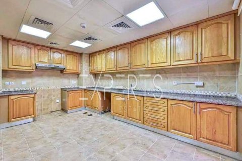 Villa de 5 dormitorios en Abu Dhabi, UAE No. 224211 5