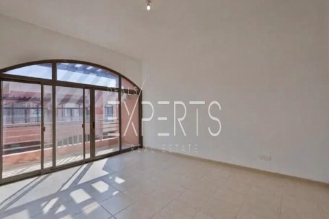Villa de 5 dormitorios en Abu Dhabi, UAE No. 224211 10