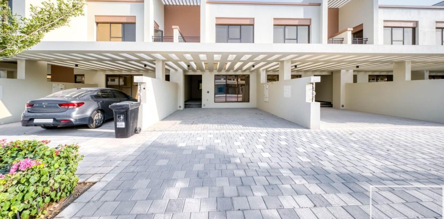 Townhouse de 4 dormitorios en Damac Lagoons, UAE No. 222580