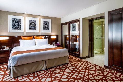 Hotel Apartamento de 18298m² en Deira, UAE No. 3692 7