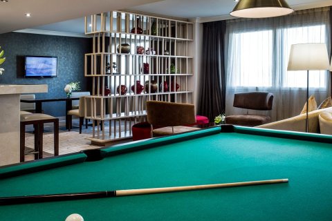 Hotel Apartamento de 18298m² en Deira, UAE No. 3692 14