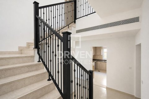Villa de 3 dormitorios en Bella Casa, UAE No. 223177 7
