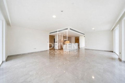Penthouse de 4 dormitorios en EMAAR Beachfront, UAE No. 223306 4