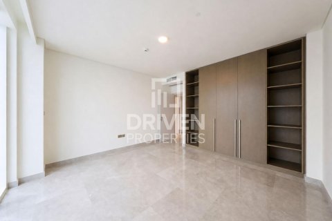 Penthouse de 4 dormitorios en EMAAR Beachfront, UAE No. 223306 15